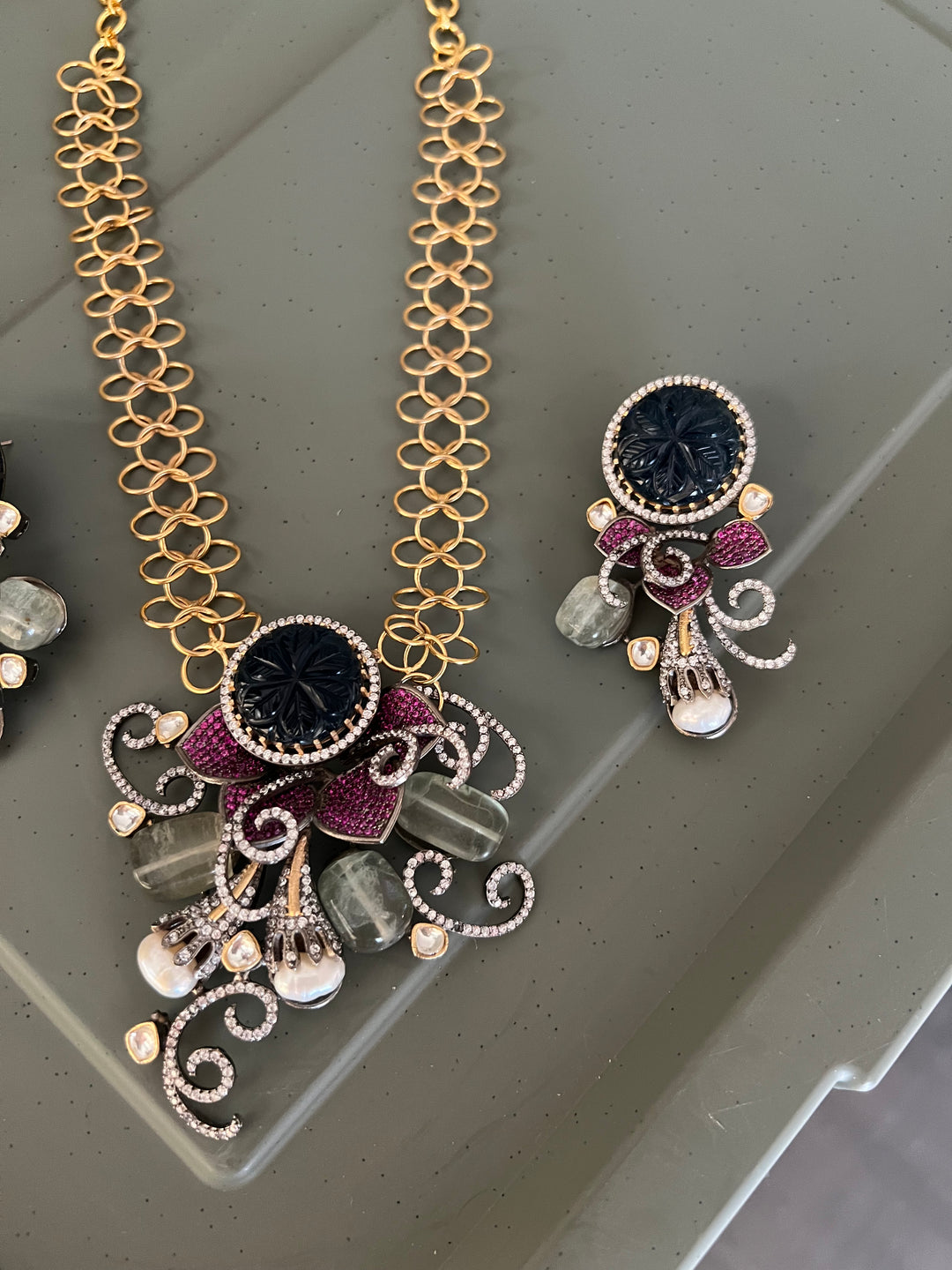 Elegant Necklace Set - Unmatched Quality and Style