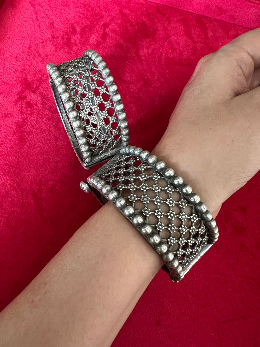 Exquisite Brass Kada Set - Unparalleled Quality and Craftsmanship