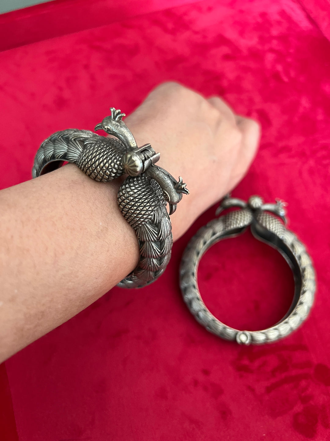 Exquisite Peacock Kada Set - Unparalleled Quality and Craftsmanship