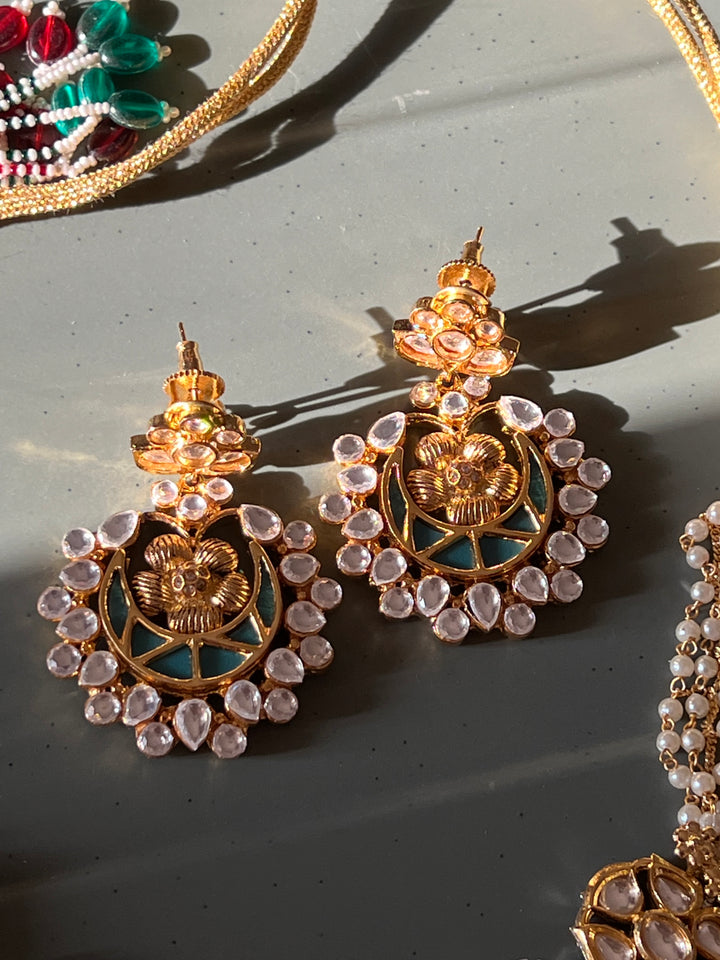 Exquisite Amrapali Fusion Choker Necklace with ChandBalis- Elevate Your Elegance