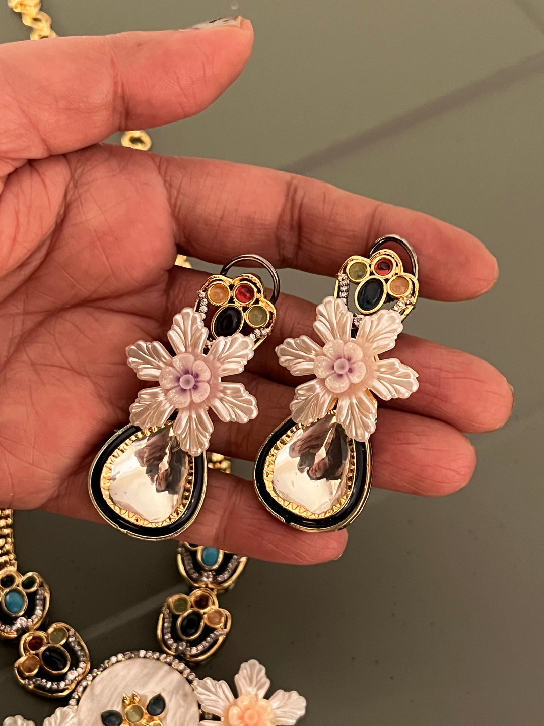 Elegant Necklace Set - Unmatched Quality and Style