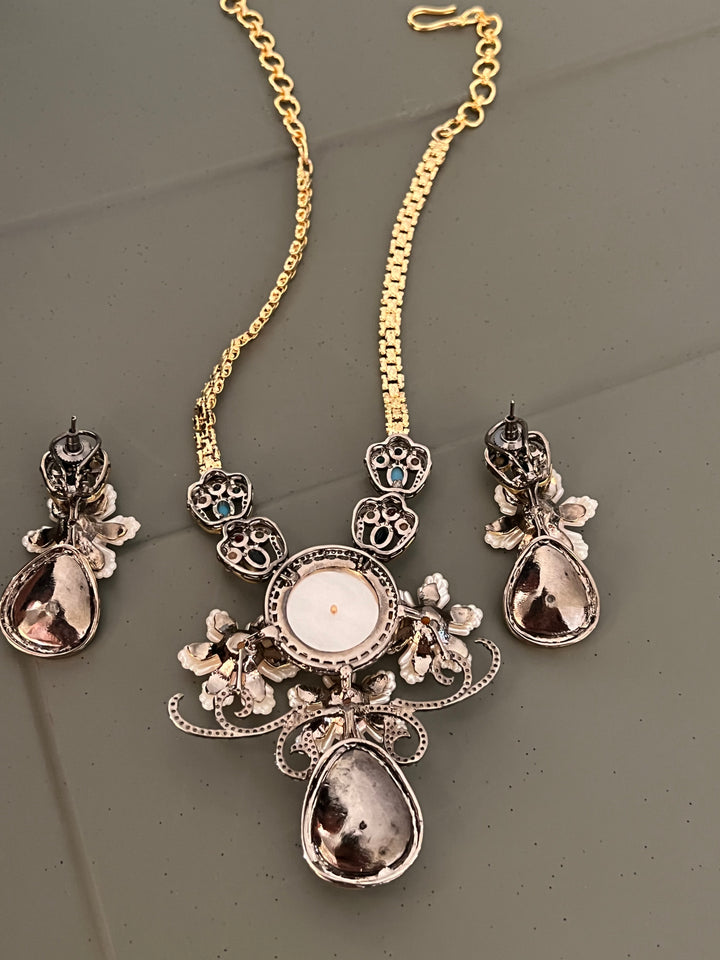Elegant Necklace Set - Unmatched Quality and Style