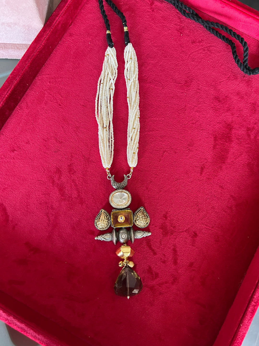 Exquisite Fusion Pendant Necklace - Elevate Your Elegance