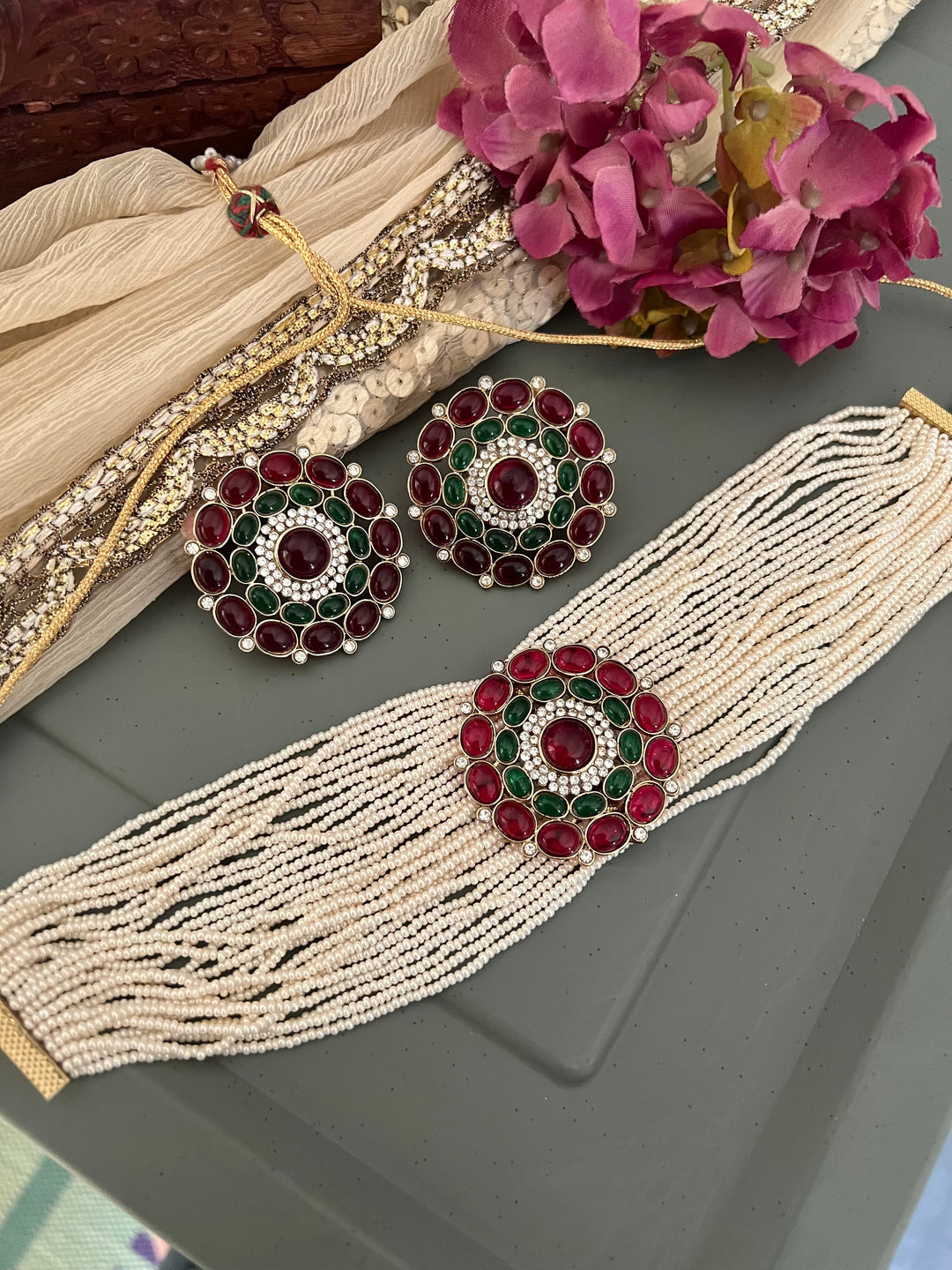 Elegant Choker Necklace Set - Unmatched Quality and Style