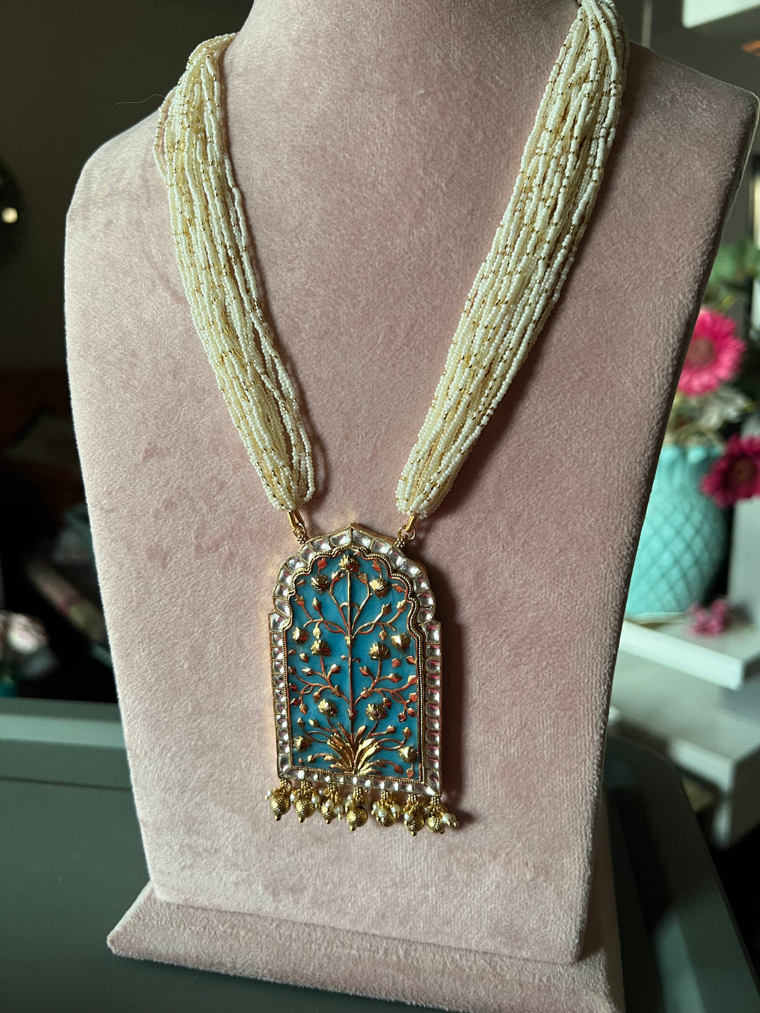 Exquisite Fusion Pendant Necklace Set - A Masterpiece of Elegance