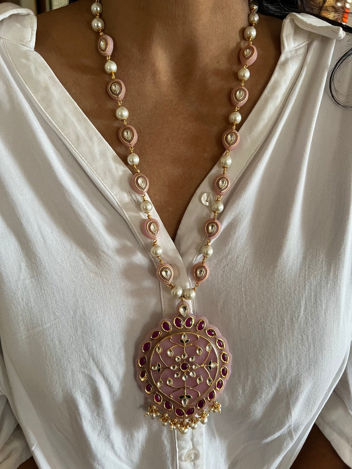 Exquisite Fusion Pendant Necklace Set - A Masterpiece of Elegance