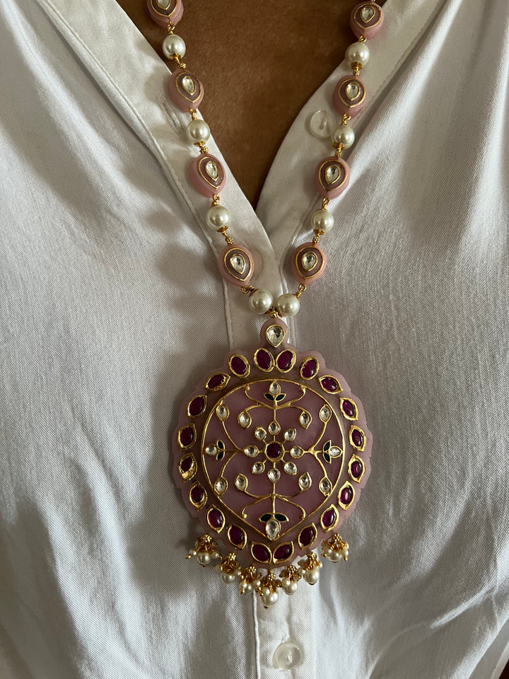 Exquisite Fusion Pendant Necklace Set - A Masterpiece of Elegance