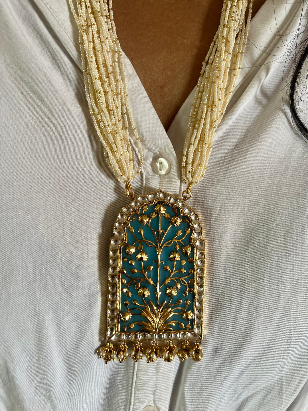 Exquisite Fusion Pendant Necklace Set - A Masterpiece of Elegance