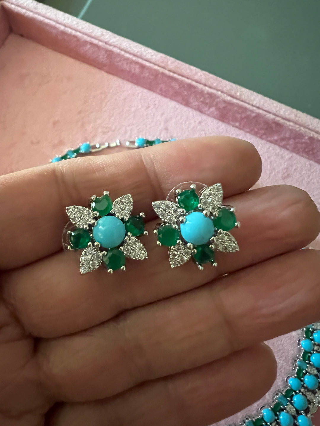 Elegant Necklace Set - Unmatched Quality and Style