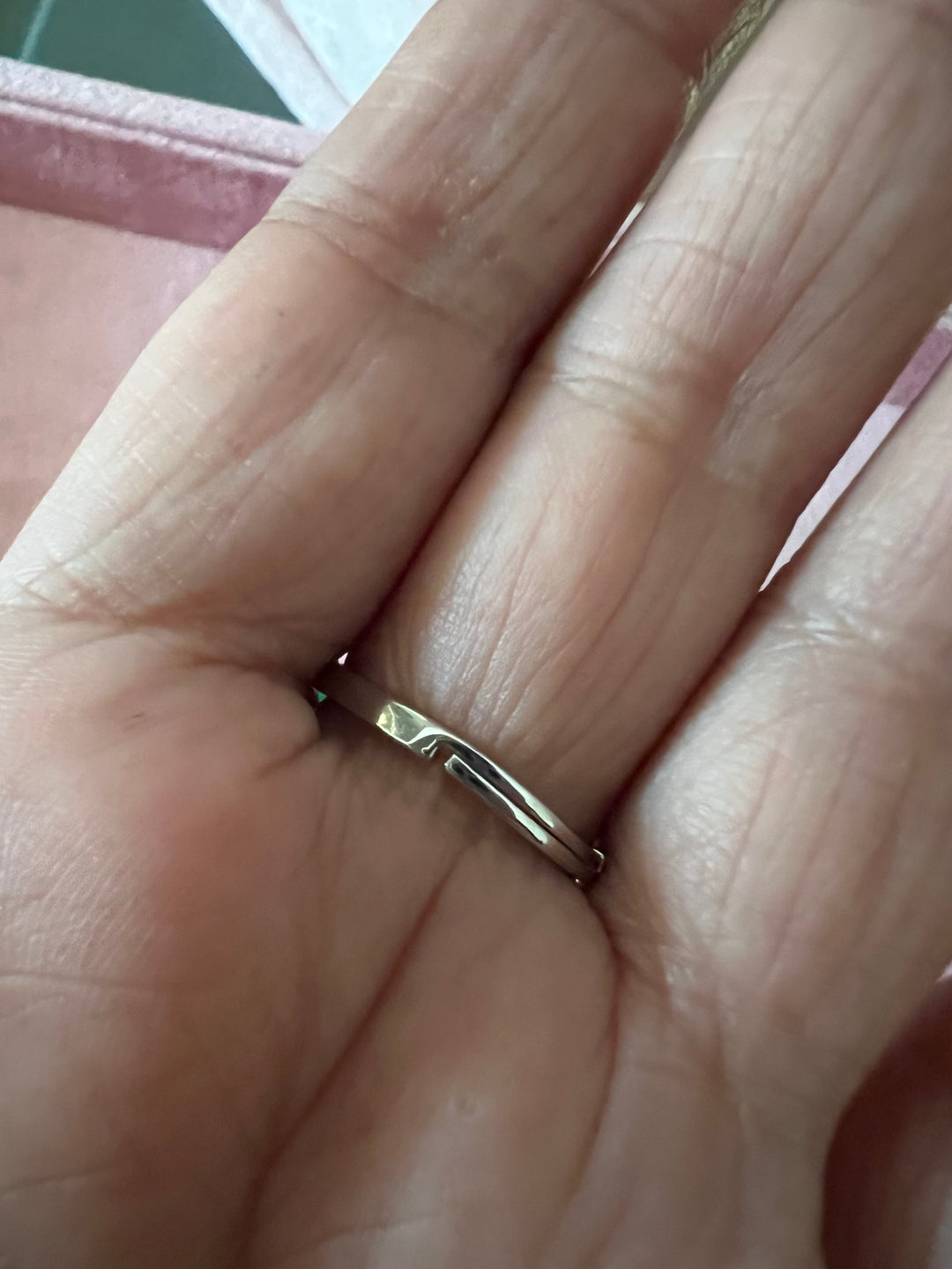 Elegant Ring - A Touch of Timeless Beauty