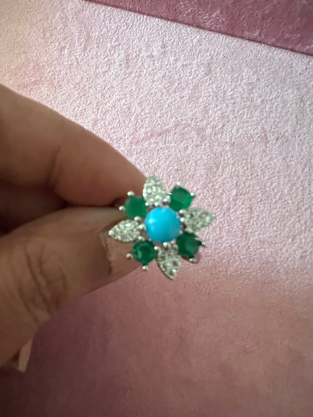 Elegant Ring - A Touch of Timeless Beauty