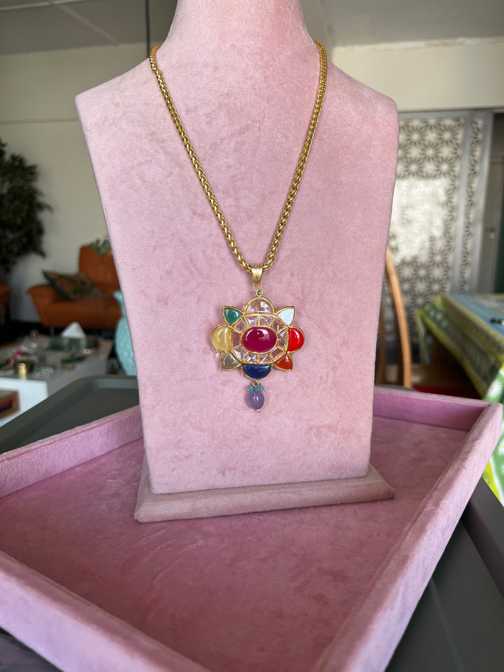 Exquisite Pendant Necklace - Elevate Your Elegance