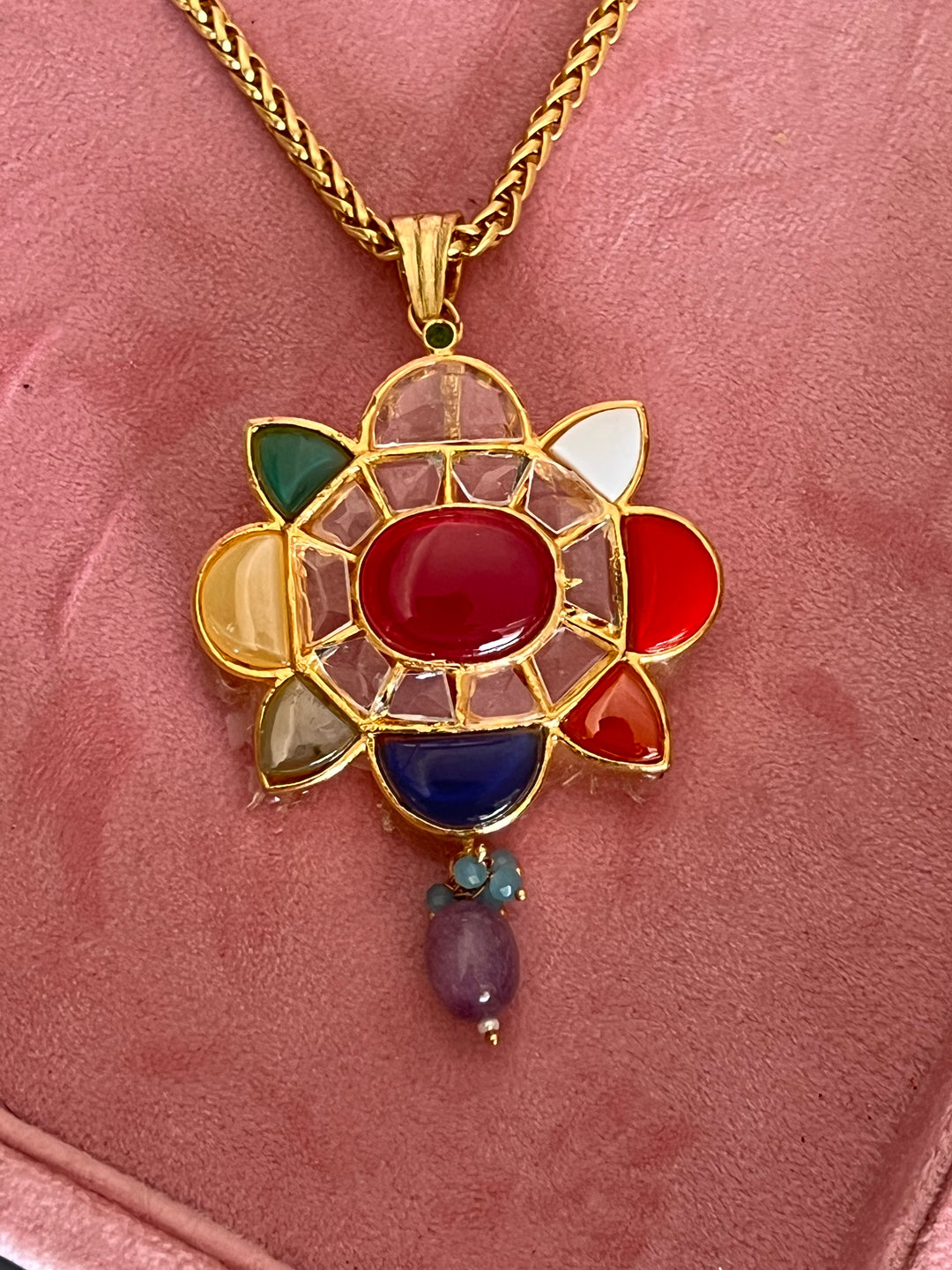 Exquisite Pendant Necklace - Elevate Your Elegance