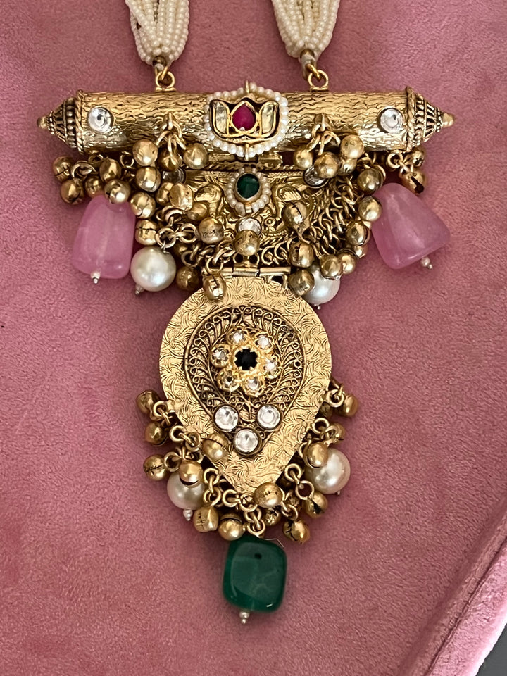 Exquisite Pendant Necklace - Elevate Your Elegance