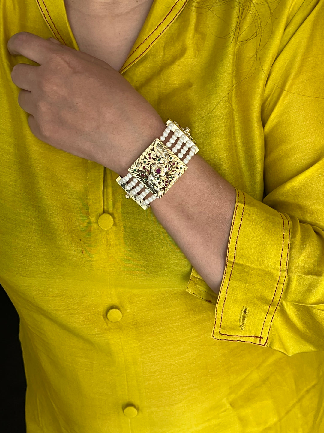 Exquisite Jadau Bracelet - Unparalleled Quality and Style