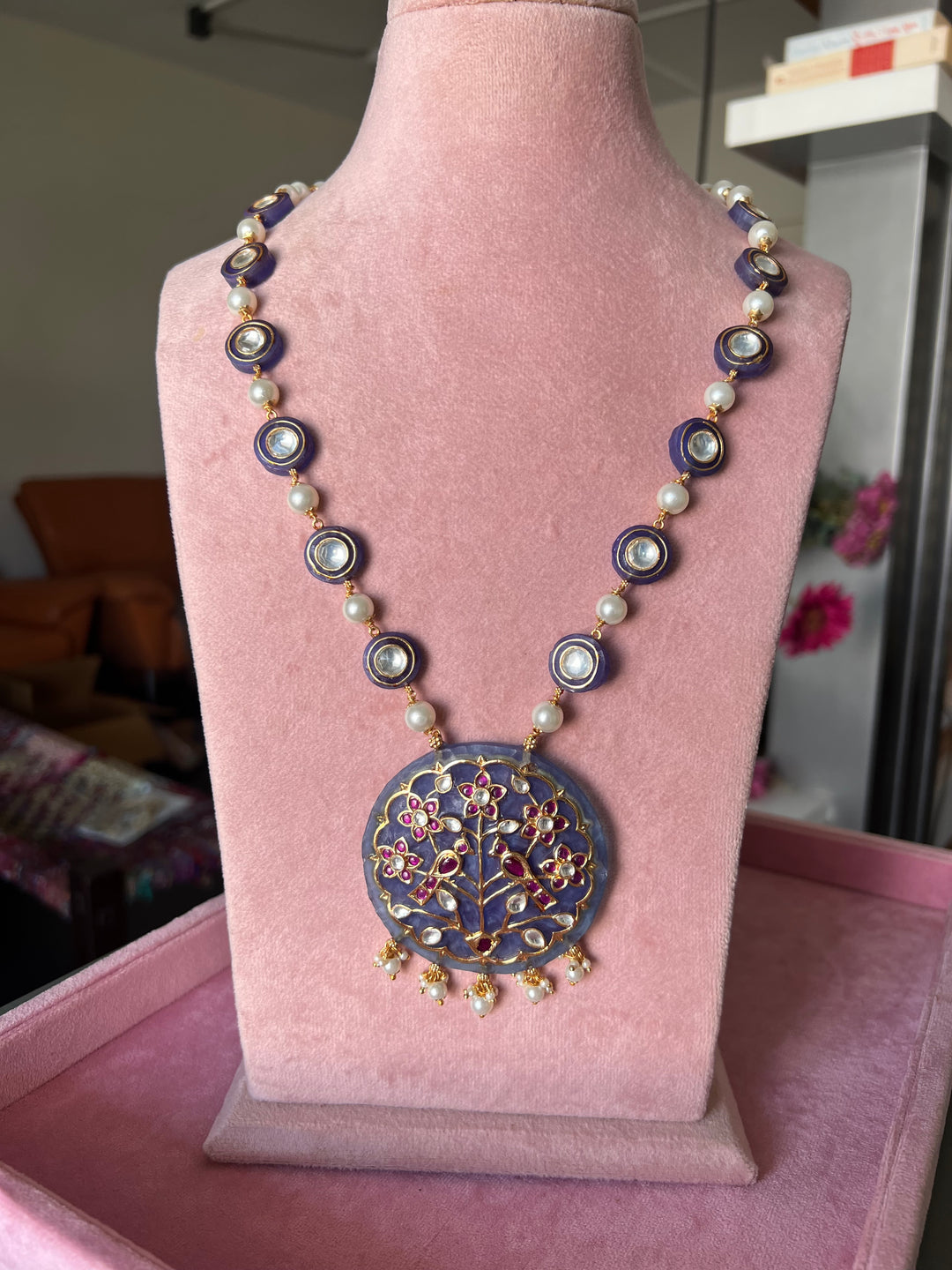 Exquisite Pendant Necklace Set - A Masterpiece of Elegance