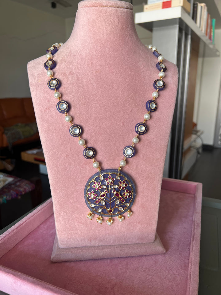 Exquisite Pendant Necklace Set - A Masterpiece of Elegance