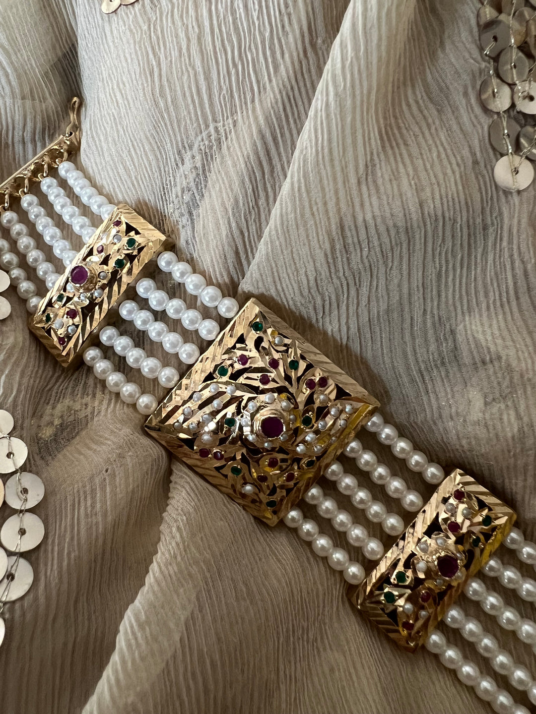 Exquisite Jadau Bracelet - Unparalleled Quality and Style