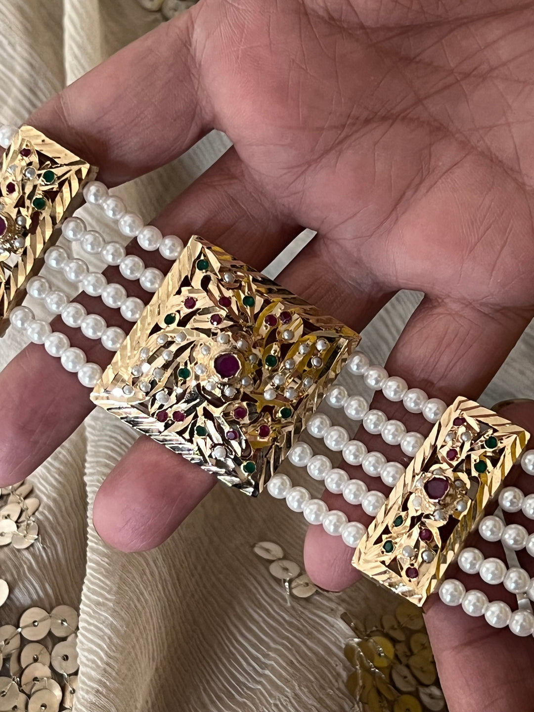 Exquisite Jadau Bracelet - Unparalleled Quality and Style