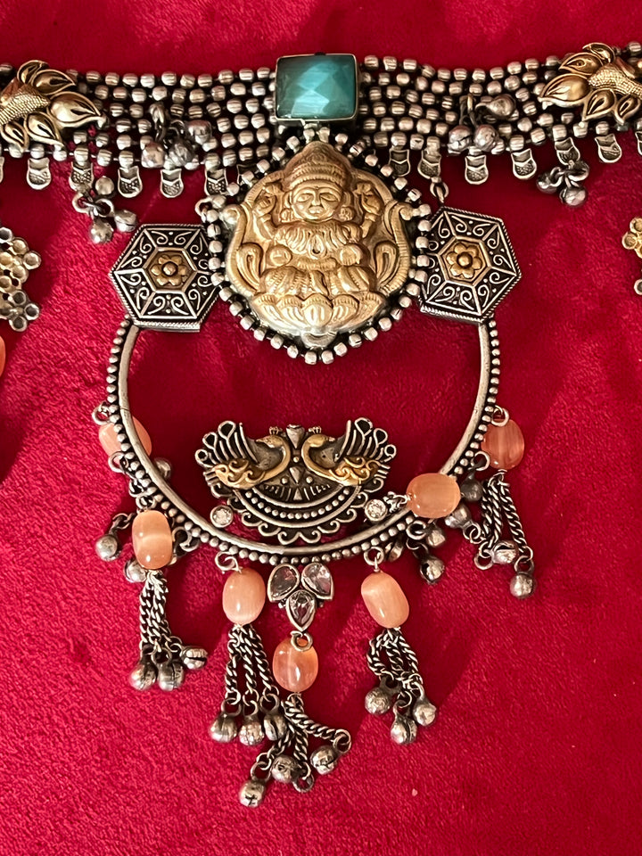 Elegant Choker Set - Unmatched Quality and Style