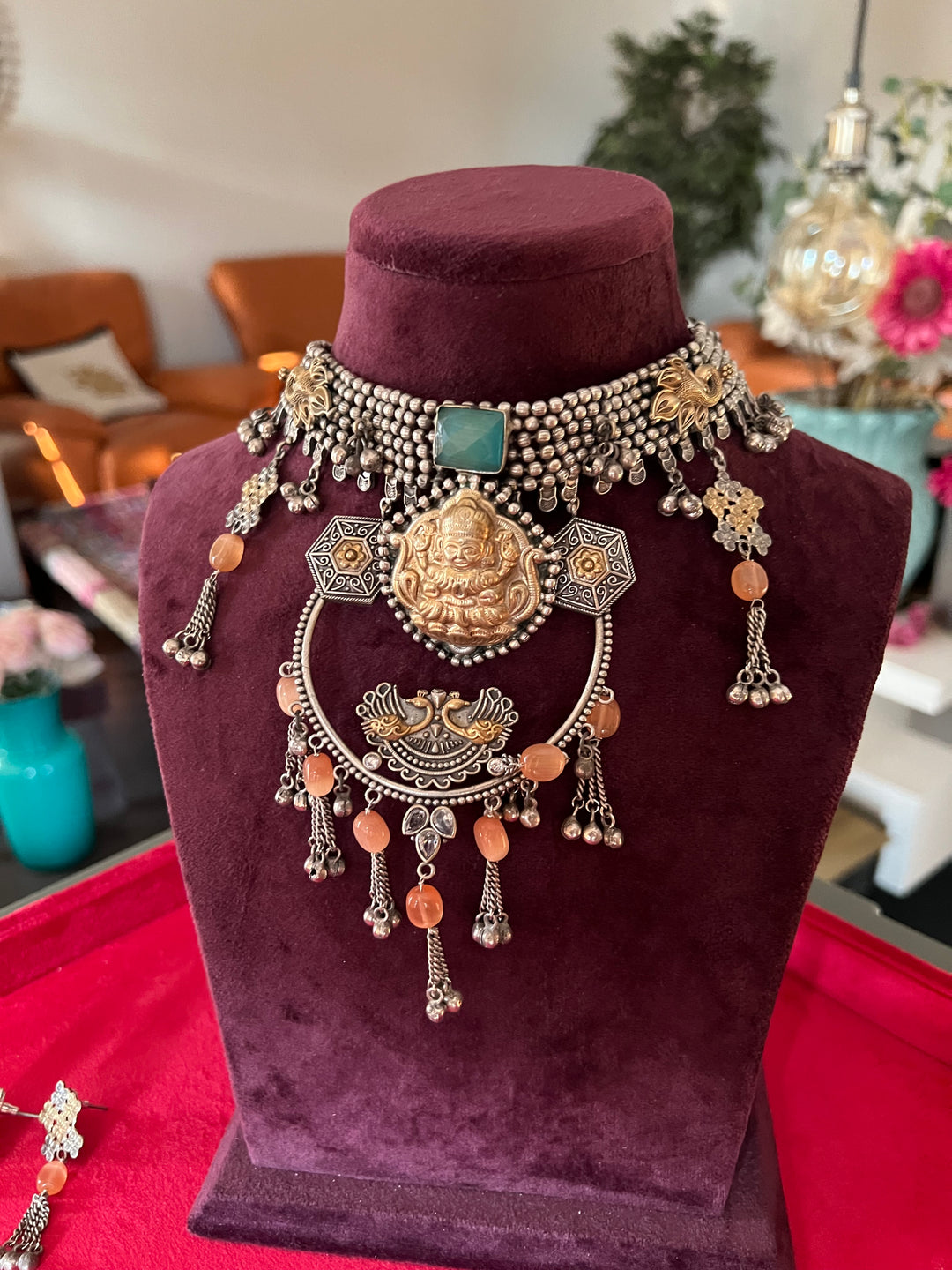 Elegant Choker Set - Unmatched Quality and Style