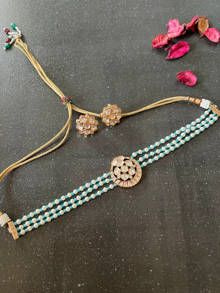 Kundan Choker with Studs