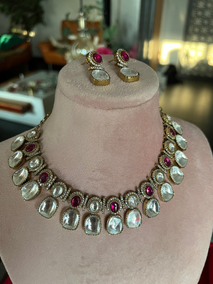 Elegant Choker Necklace Set - Unmatched Quality and Style