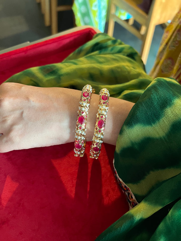 Exquisite Kada Set - Unparalleled Quality and Craftsmanship