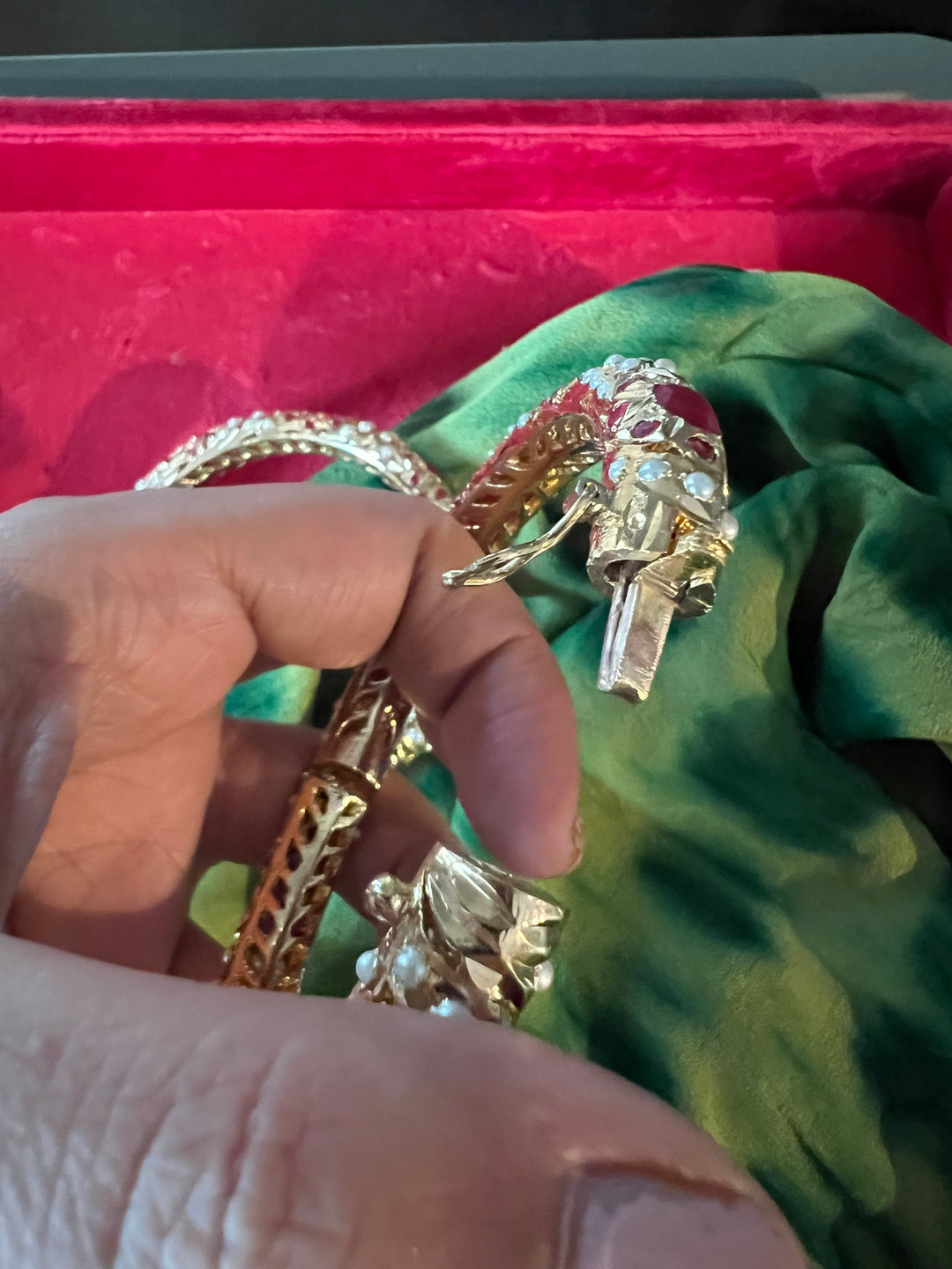 Exquisite Kada Set - Unparalleled Quality and Craftsmanship