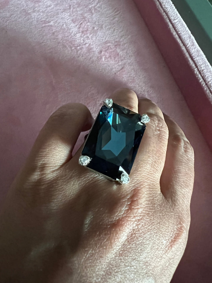 Radiant Elegance: Designer Austrian Crystal Statement Ring