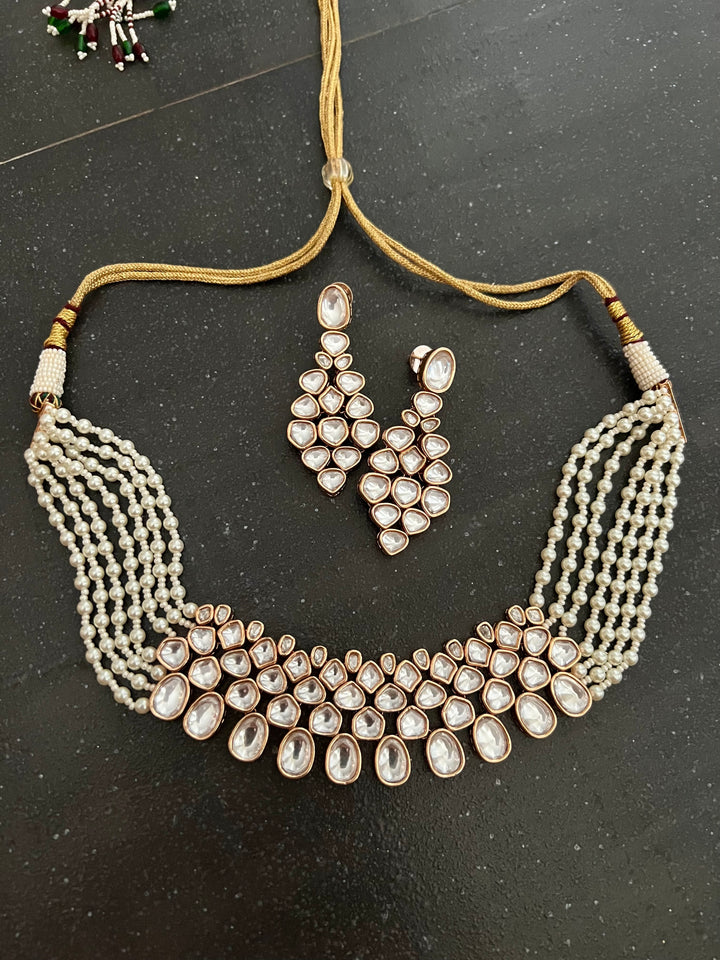 Kundan and Pearls Choker Necklace with Earrings