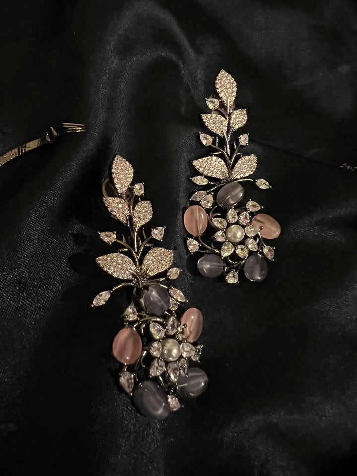 Designer Victorian Choker Necklace with Earrings