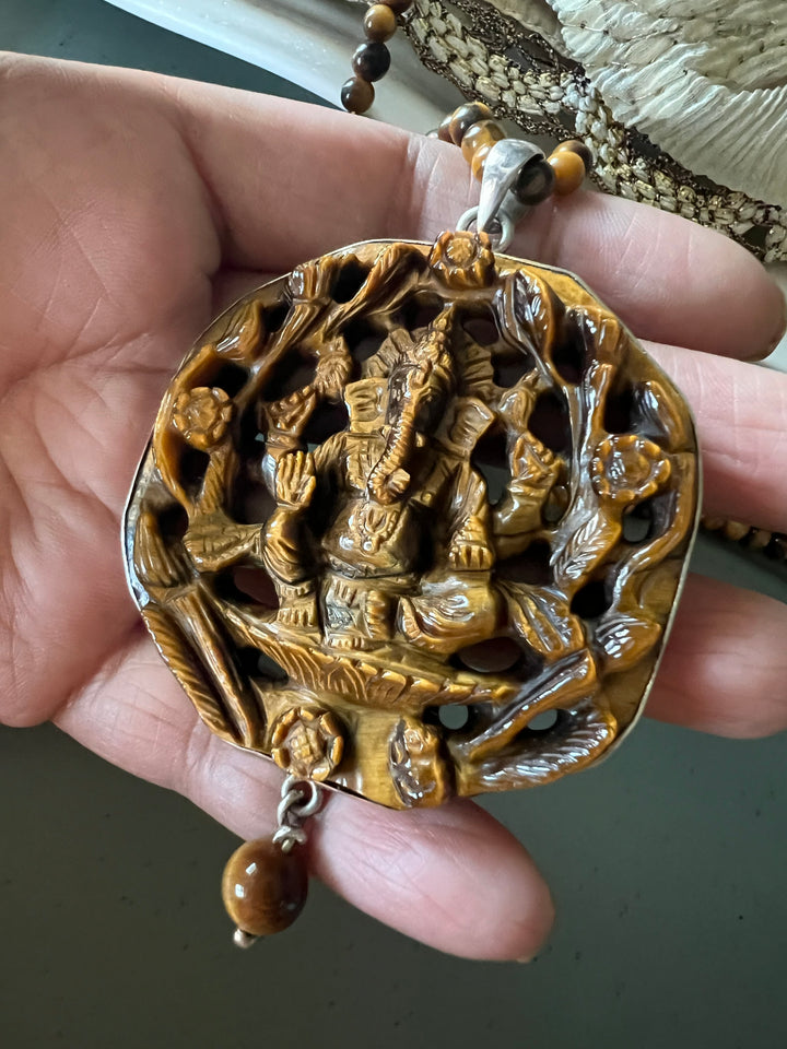 Beautiful 925 Silver Tiger Eye Ganesha Pendant Necklace