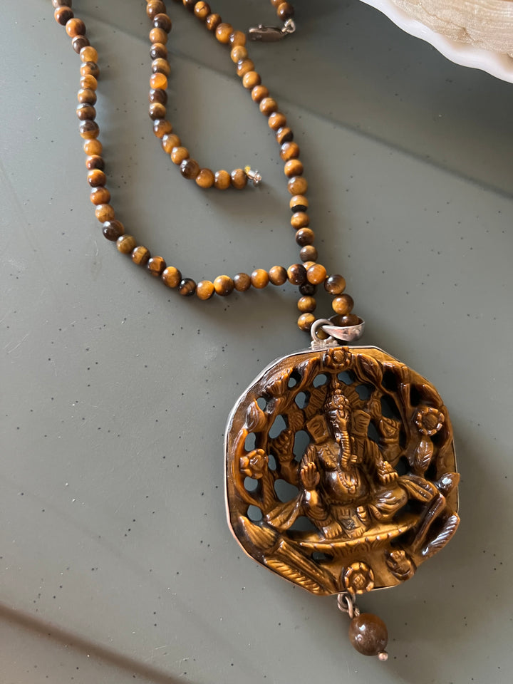Beautiful 925 Silver Tiger Eye Ganesha Pendant Necklace