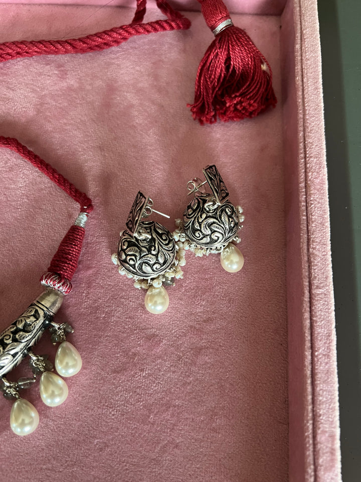 Elegance Redefined: 925 Silver Hasli Necklace Set with Chitai Work and Exquisite Gemstones