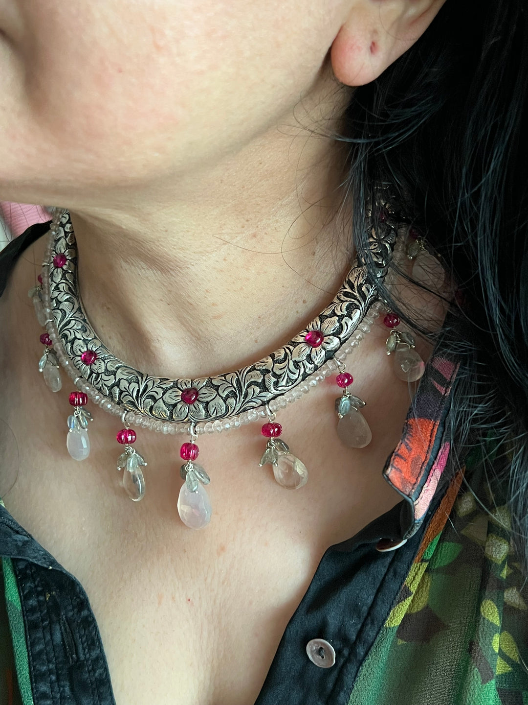 Radiant Elegance: Handmade 925 Silver Hasli Necklace with Rose Quartz and Fire Labradorite
