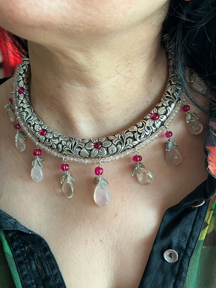 Radiant Elegance: Handmade 925 Silver Hasli Necklace with Rose Quartz and Fire Labradorite