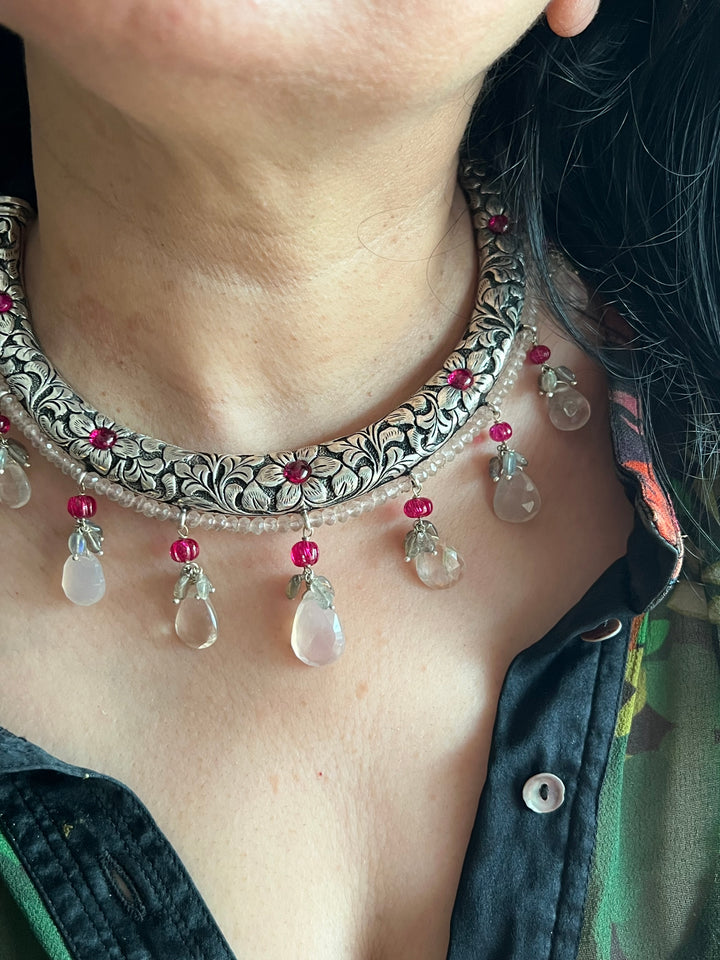 Radiant Elegance: Handmade 925 Silver Hasli Necklace with Rose Quartz and Fire Labradorite