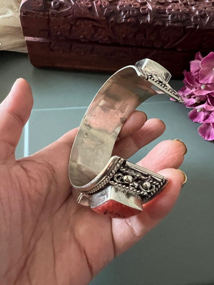 Himalayan Brass Statement Cuff Kada