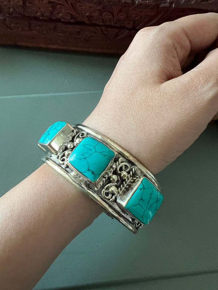 Himalayan Brass Statement Cuff Kada