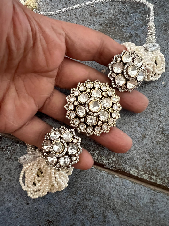 Victorian Kundan Choker with Studs