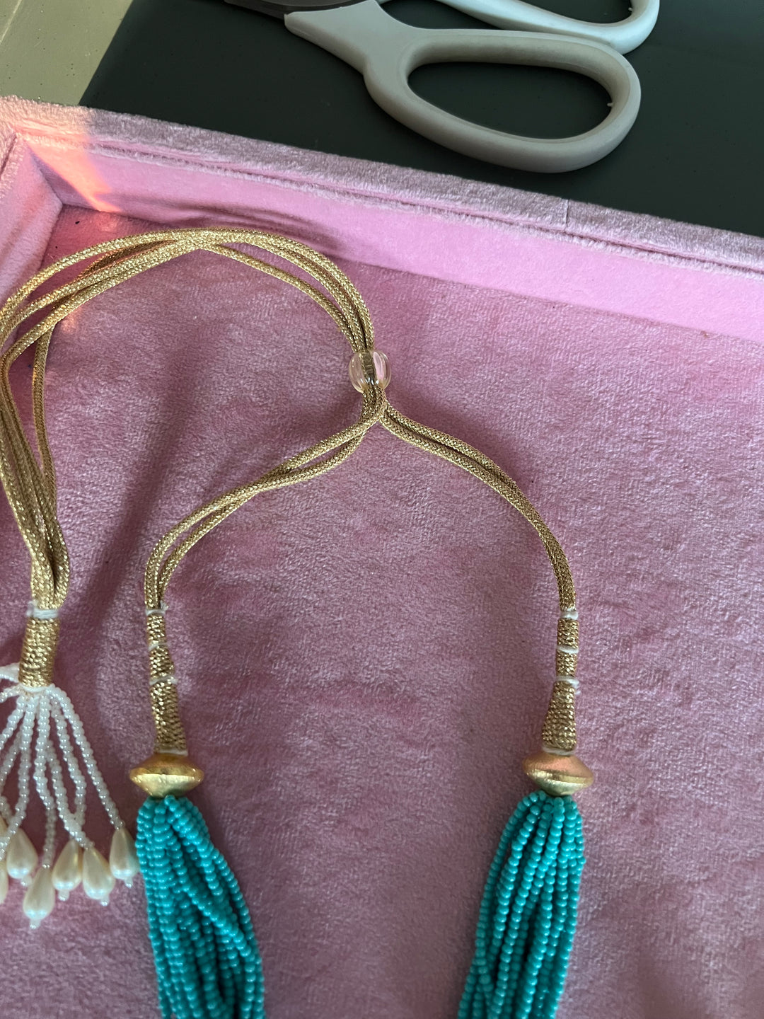 Exquisite Pendant Necklace Set - A Masterpiece of Elegance