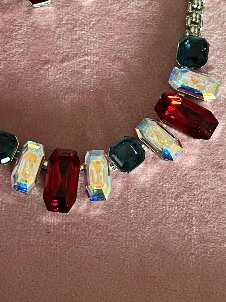 Exquisite Austrian Crystal Necklace Set: Designer Premium Quality