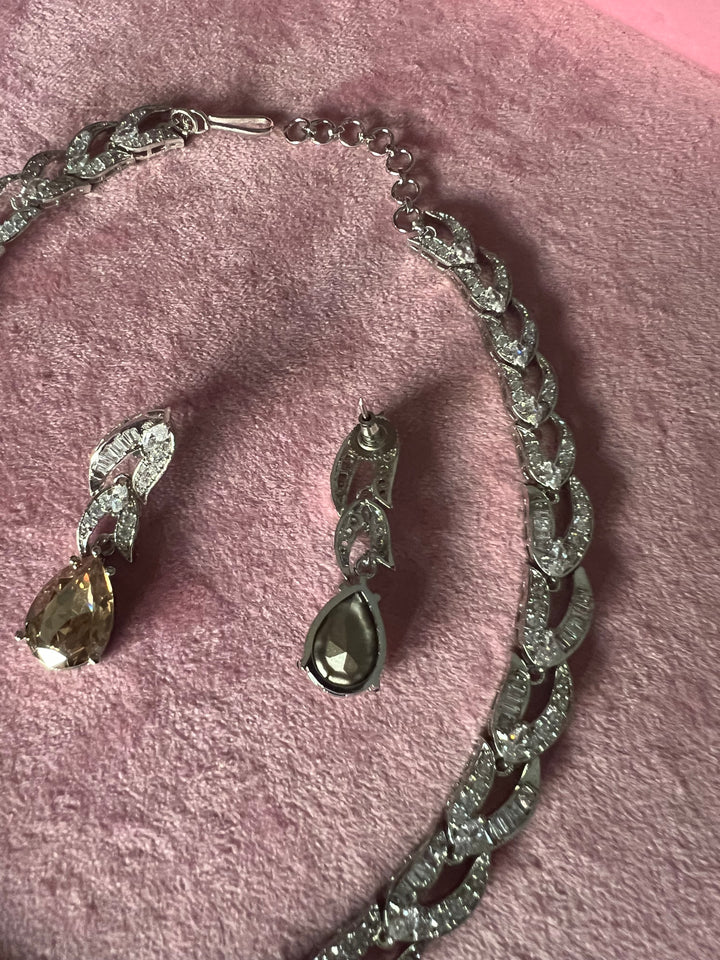 Exquisite Austrian Crystal Necklace Set: Designer Premium Quality