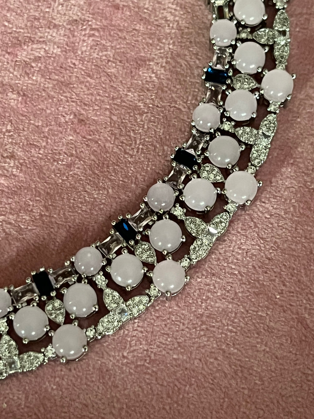 Elegant Necklace Set - Unmatched Quality and Style