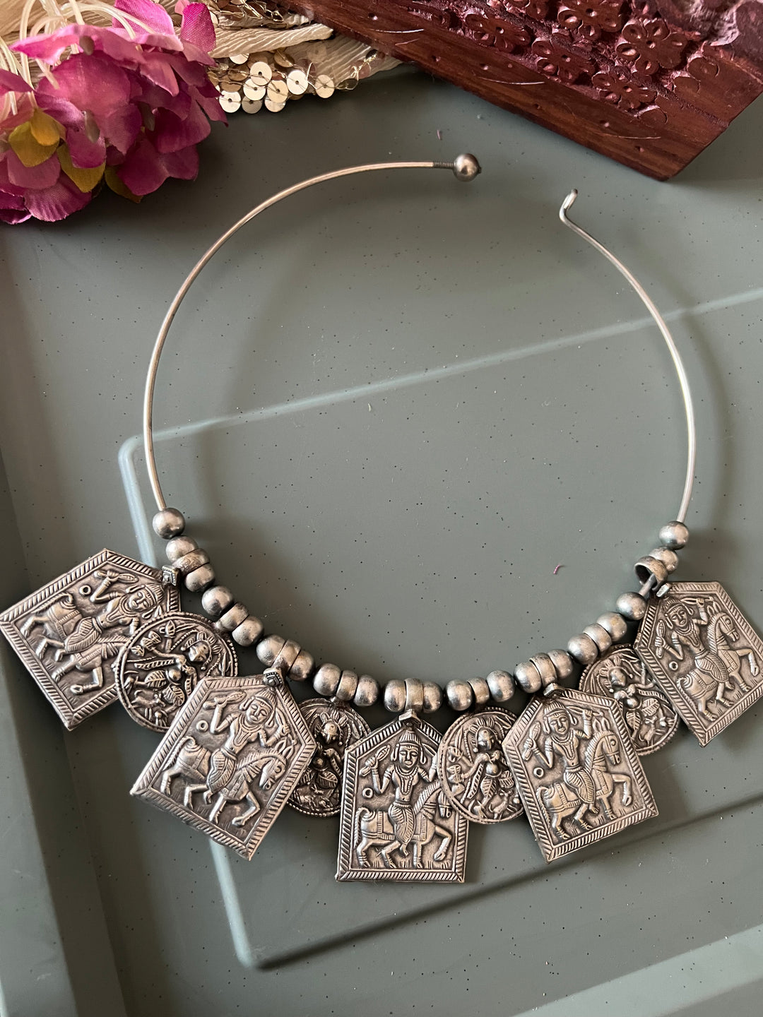 Tribal Choker Necklace - Premium Quality Craftsmanship