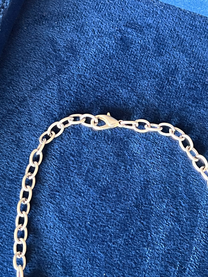 Exquisite Kundan Necklace Set - Radiate Elegance at Weddings and Festive Celebrations