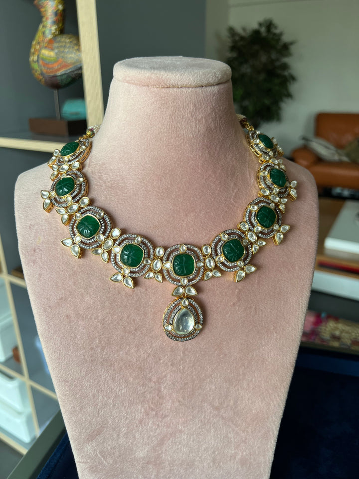 Elegant Kundan Necklace Set - Dazzle at Weddings and Festive Affairs