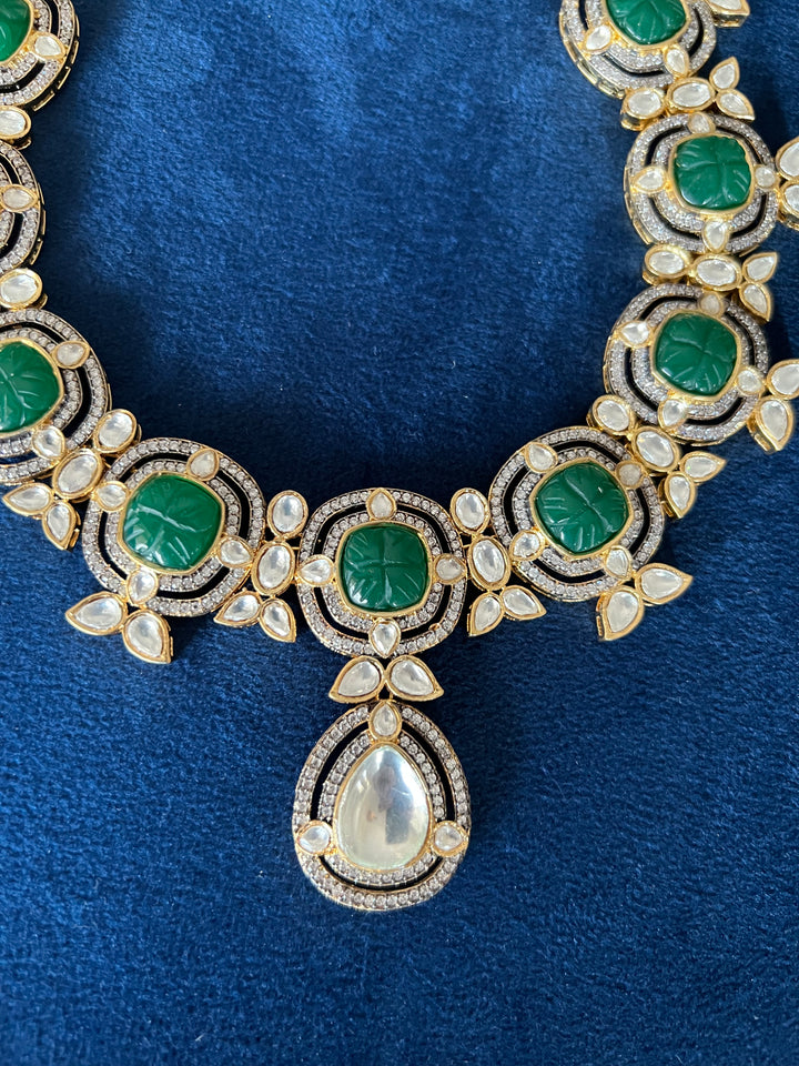 Elegant Kundan Necklace Set - Dazzle at Weddings and Festive Affairs