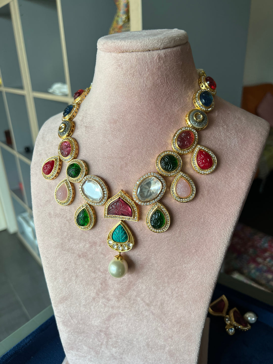 Beautiful Necklace with Statement Earrings